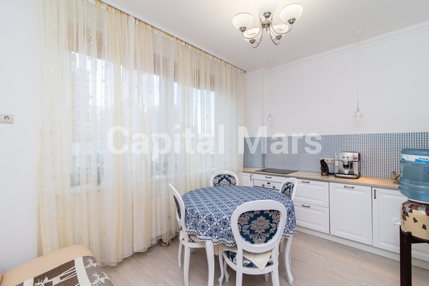 Кухня в квартире на ул Мосфильмовская, д 88 к 2 стр 7