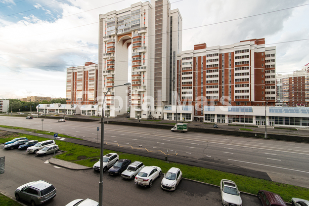 Вид из окна в квартире на ул Мосфильмовская, д 88 к 2 стр 7