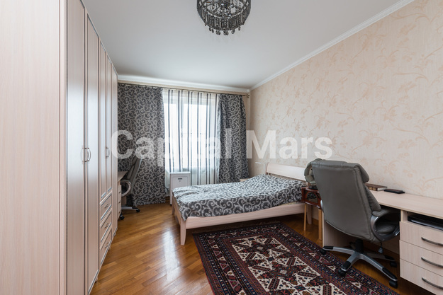 Спальня в квартире на ул Веерная, д 30 к 6