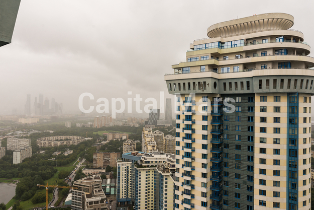 Вид из окна в квартире на ул Мосфильмовская, д 70 к 1