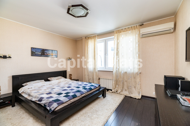 Спальня в квартире на ул Большая Очаковская, д 42 к 1
