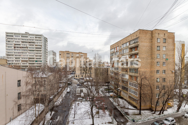 Вид из окна в квартире на пер Токмаков, д 12/20