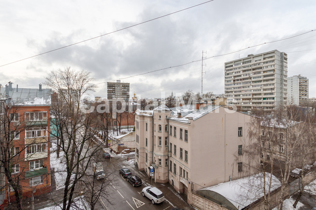 Вид из окна в квартире на пер Токмаков, д 12/20