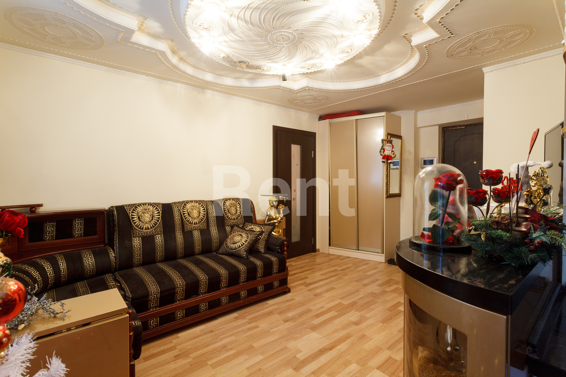 Гостиная в квартире на ул Вятская, д 3