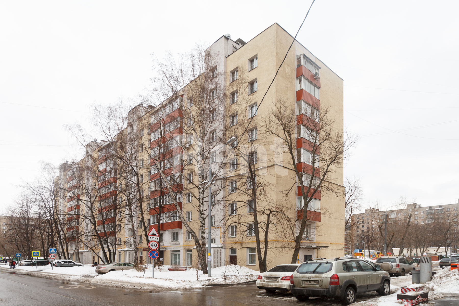 Фасад в квартире на ул Вятская, д 3