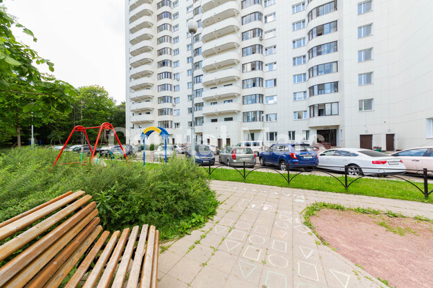 Двор в квартире на ул Кастанаевская, д 50 к 1