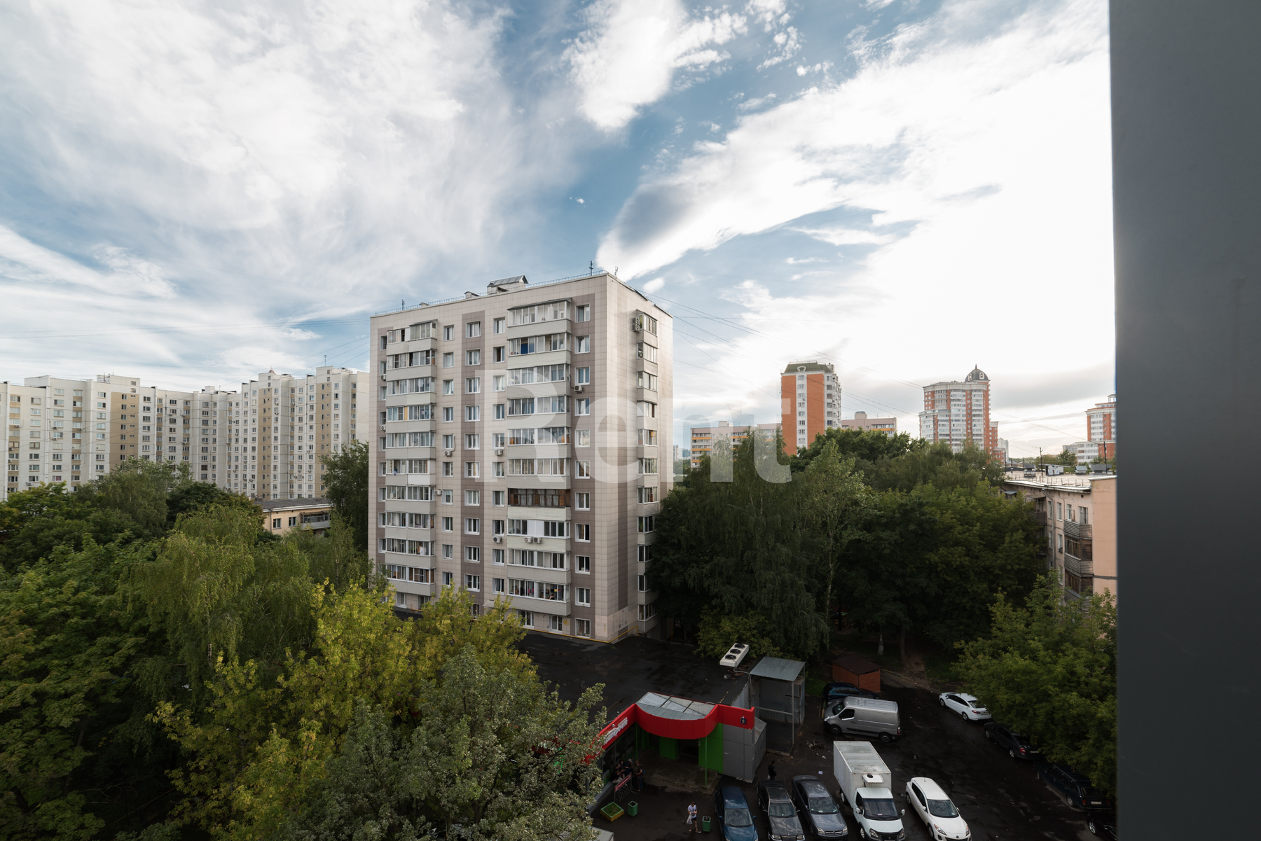 Вид из окна в квартире на ул Гришина, д 16 к б