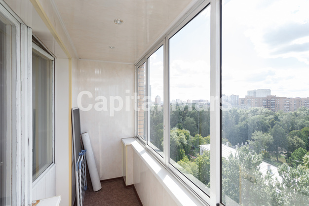 Лоджия в квартире на ул Кастанаевская, д 57 к 3