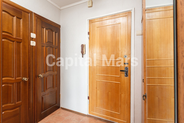 Коридор в квартире на ул Кастанаевская, д 57 к 3