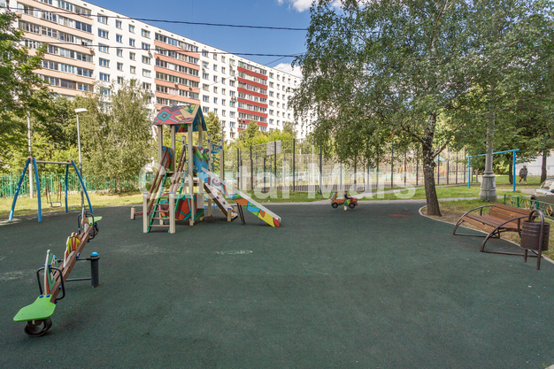 Детская площадка в квартире на ул. Барвихинская, д. 4, к. 1