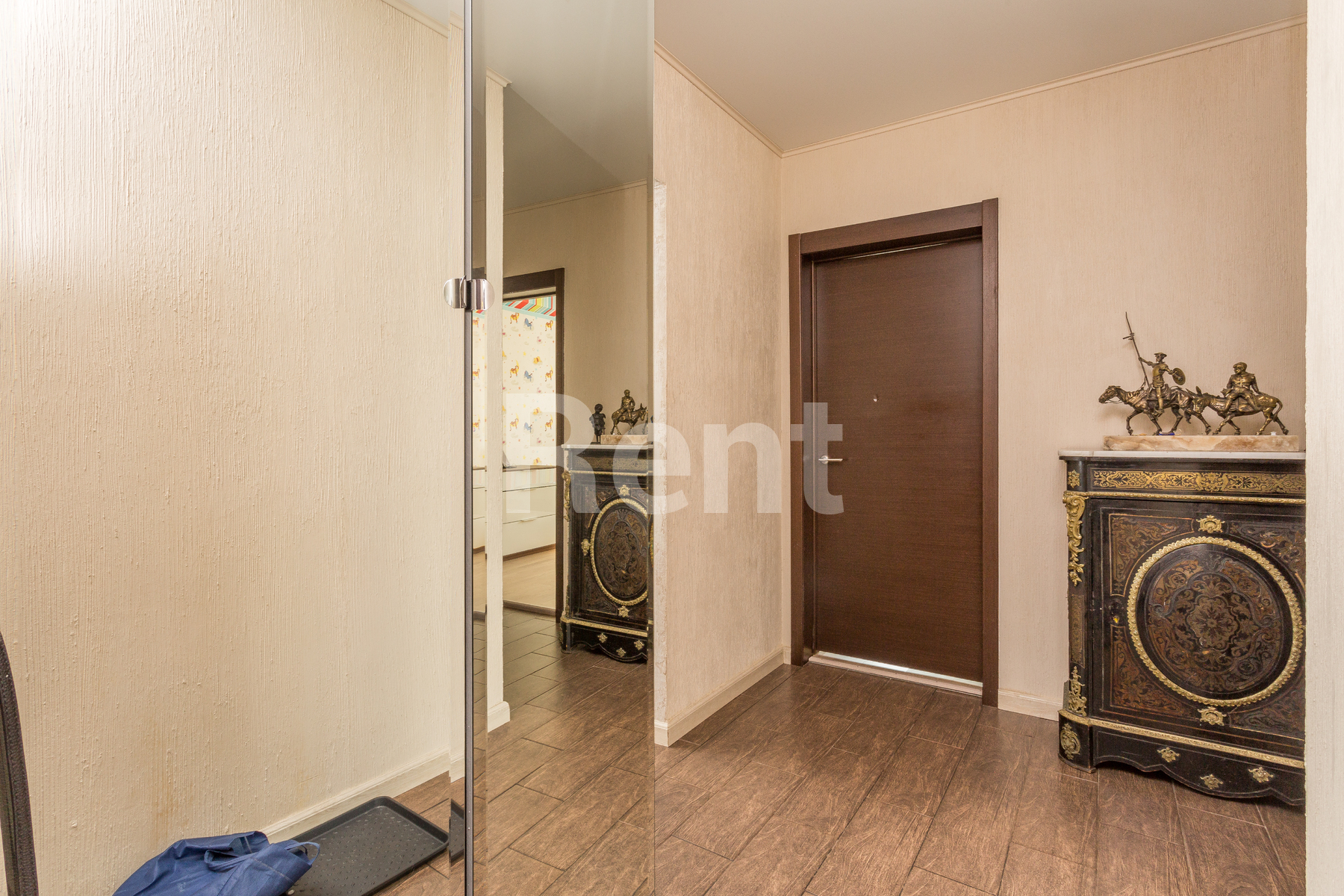 Прихожая в квартире на пр-кт Ленинский, д 109/1 к 3