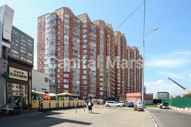 Фасад в квартире на ул Новаторов, д 6
