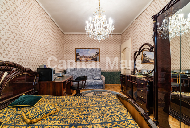 Спальня в квартире на ул Алексея Свиридова, д 13 к 1