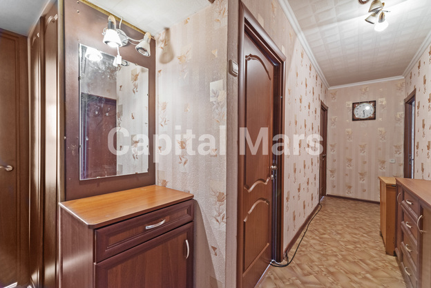 Коридор в квартире на ш Ярославское, д 142