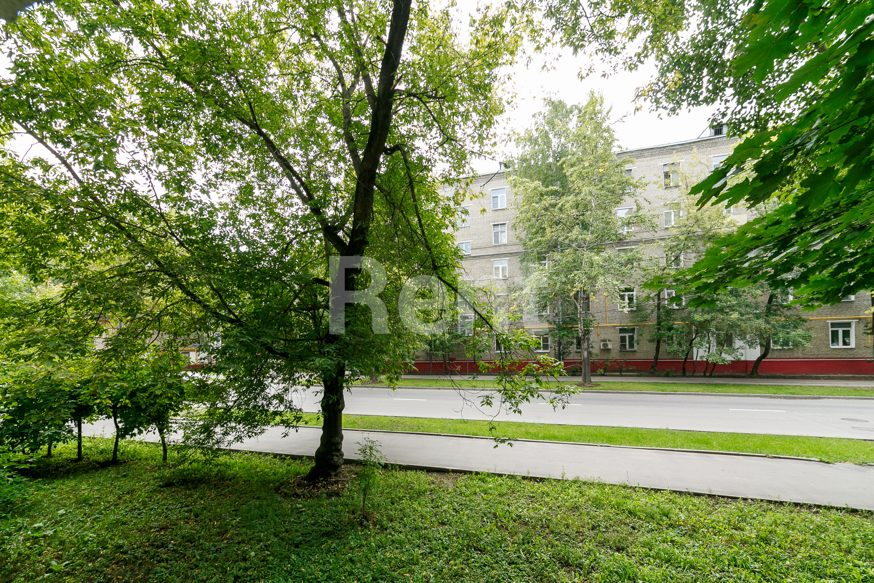 Вид из окна в квартире на Вокзальный пер, д 3