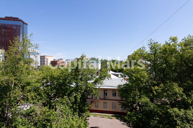 Вид из окна в квартире на ул Костякова, д 10