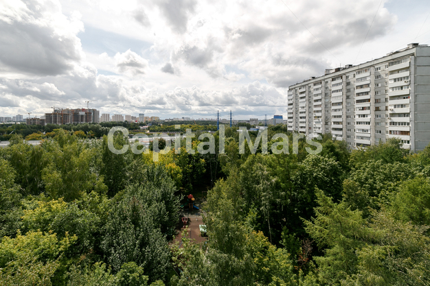 Вид из окна в квартире на ул Матвеевская, д 16