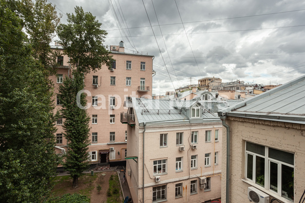 Вид из окна в квартире на ул Садовая-Кудринская, д 32 стр 2