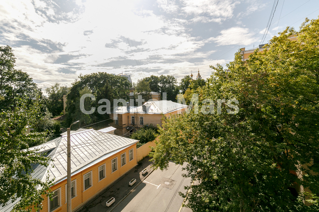 Вид из окна в квартире на Нововаганьковский пер, д 6