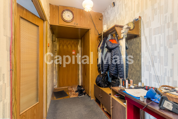 Коридор в квартире на ул Исаковского, д 33 к 2