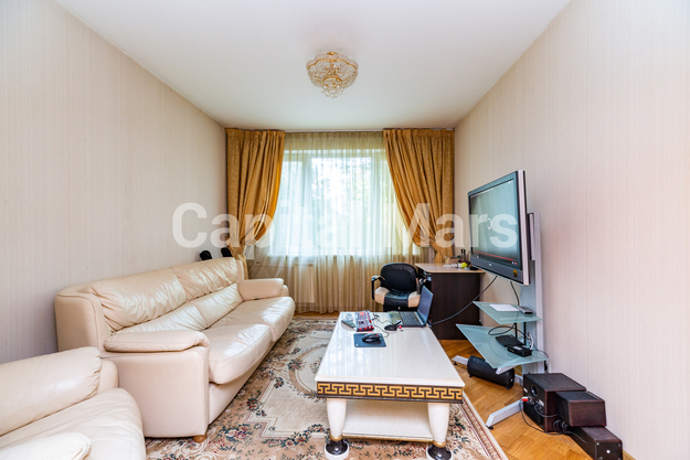 Жилая комната в квартире на ул 26-ти Бакинских Комиссаров, д 1 к 1