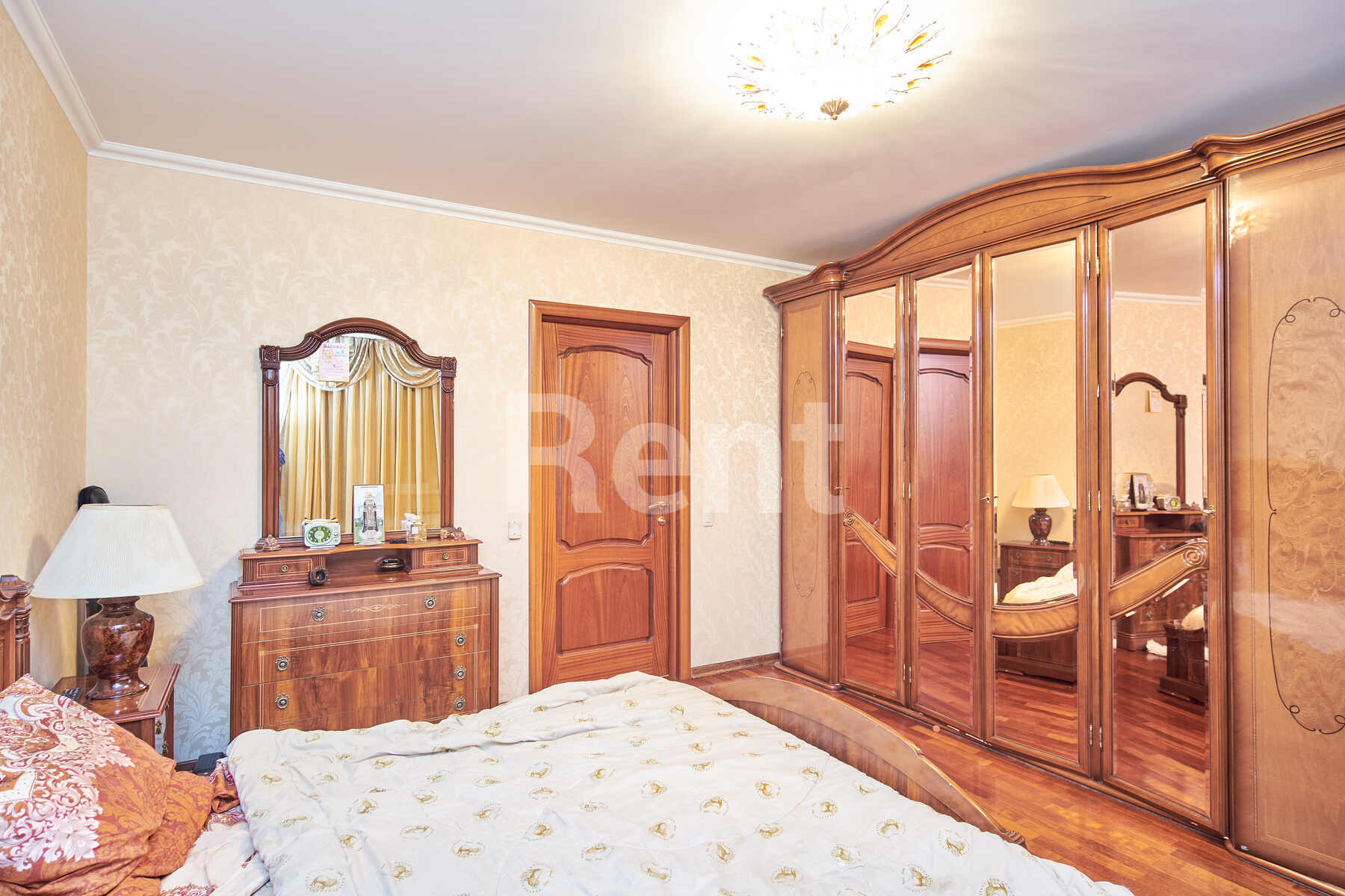 Спальня в квартире на ул Привольная, д 65/32