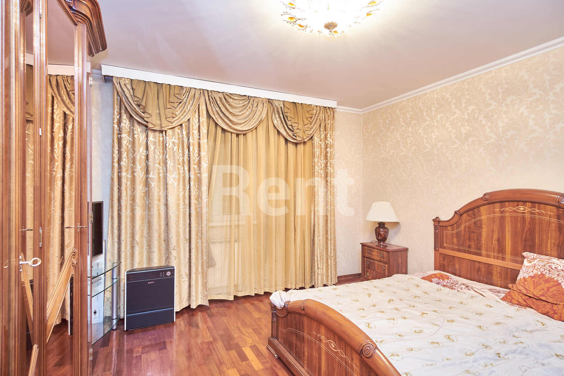 Спальня в квартире на ул Привольная, д 65/32