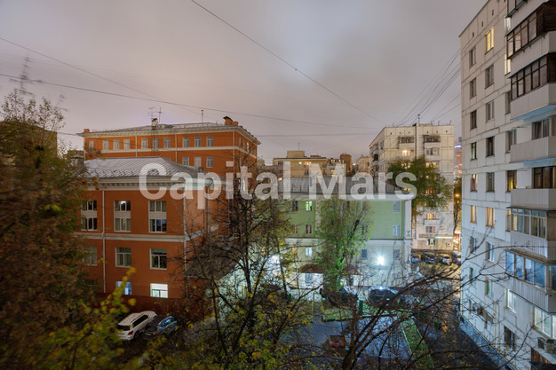 Вид из окна в квартире на ул Заморёнова, д 41