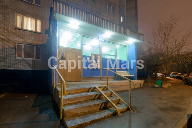 Подъезд в квартире на ул Академика Бакулева, д 10