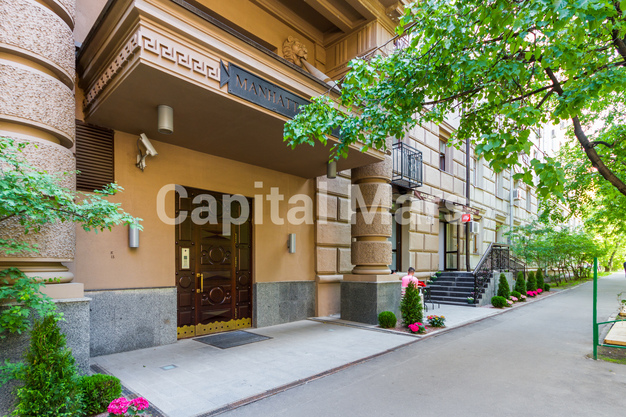 Подъезд в квартире на ул Верхняя Масловка, д 20 стр 1
