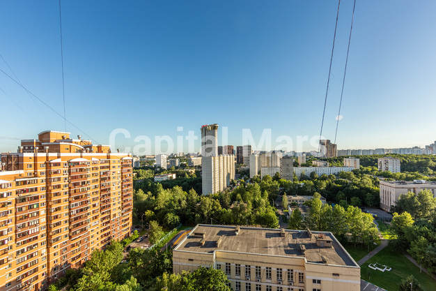 Вид из окна в квартире на ул Гарибальди, д 28 к 1