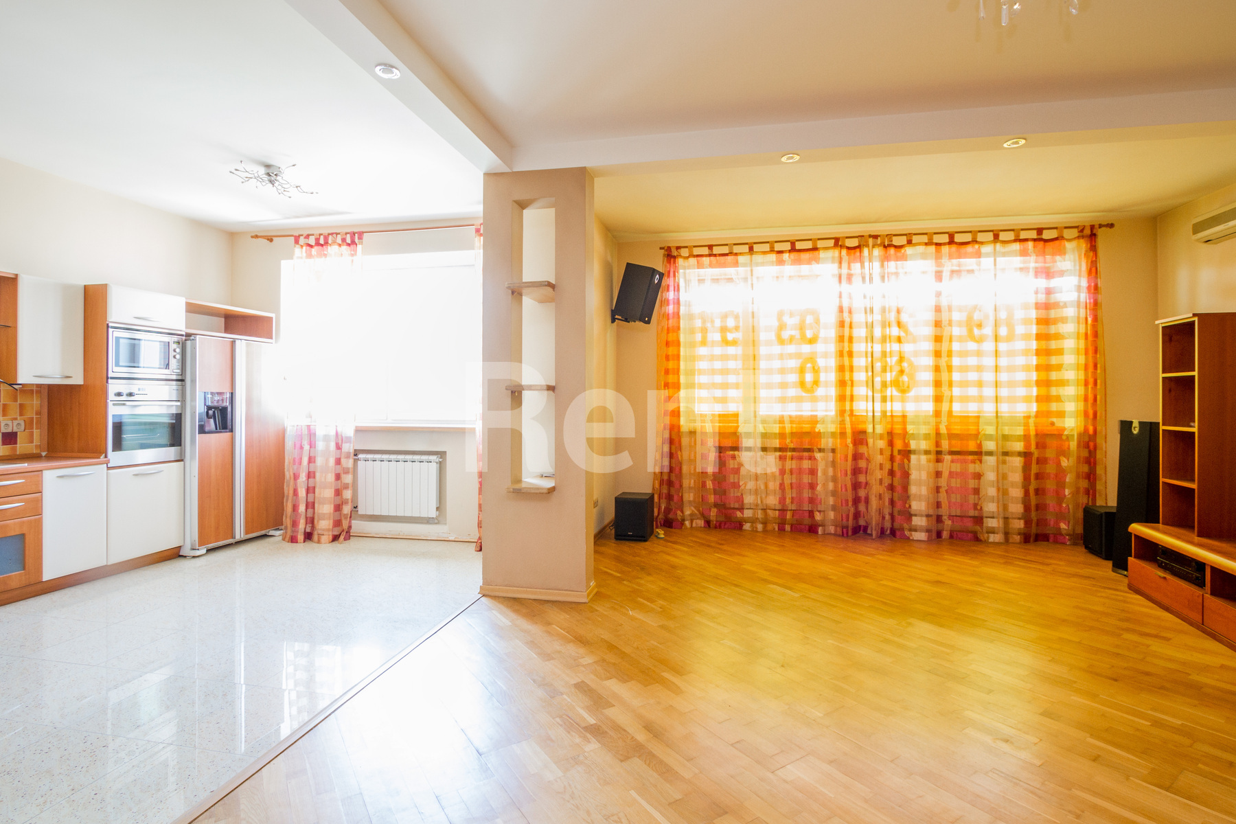 Гостиная в квартире на ул Архитектора Власова, д 22