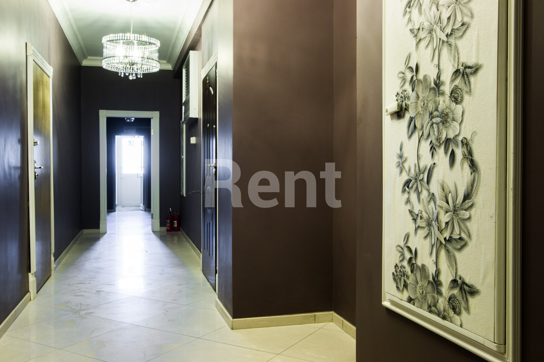 Подъезд в квартире на ул Архитектора Власова, д 22