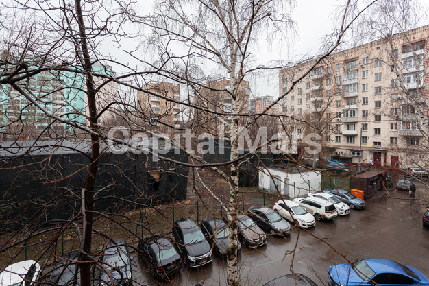 Вид из окна в квартире на пр-кт Комсомольский, д 27А