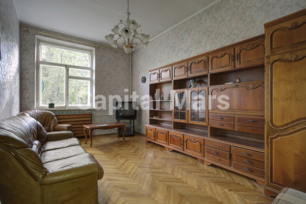 Жилая комната в квартире на ул Ивана Бабушкина, д 23 к 3
