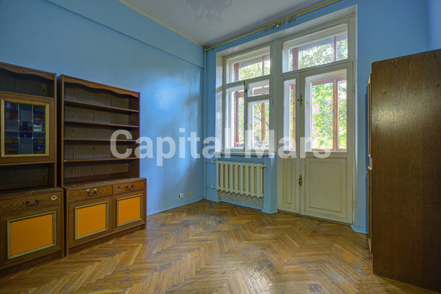 Жилая комната в квартире на ул Ивана Бабушкина, д 23 к 3