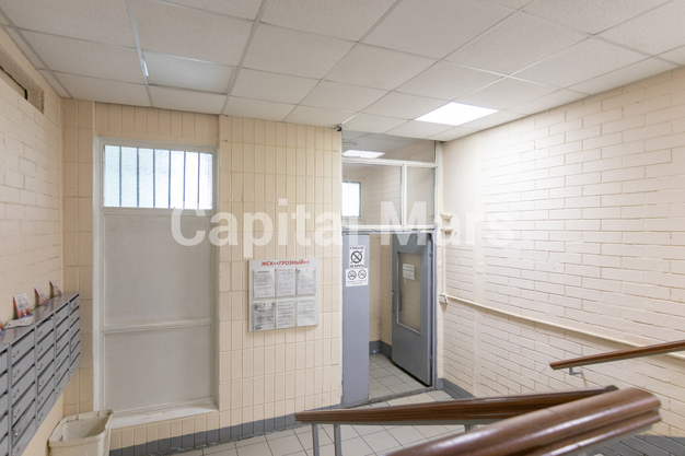 Подъезд в квартире на ул Северодвинская, д 13 к 1