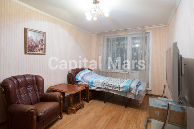 Жилая комната в квартире на пр-кт Мичуринский, д 38