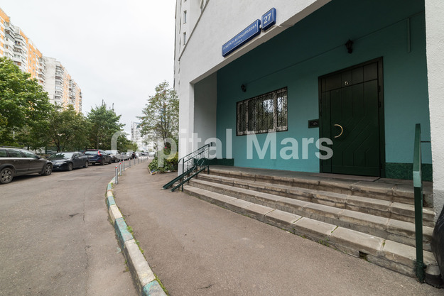 Подъезд в квартире на ул Генерала Белобородова, д 27