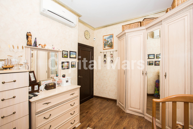 Спальня в квартире на проезд 1-й Краснокурсантский, д 3/5 к 11