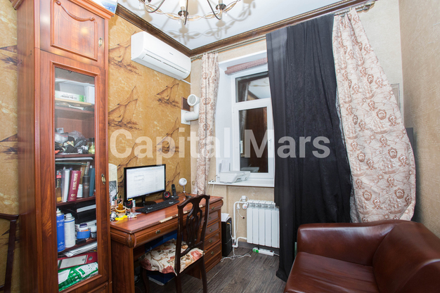 Кабинет в квартире на проезд 1-й Краснокурсантский, д 3/5 к 11