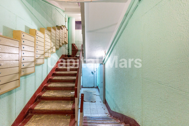 Лестница в квартире на ул. Удальцова, д. 65А