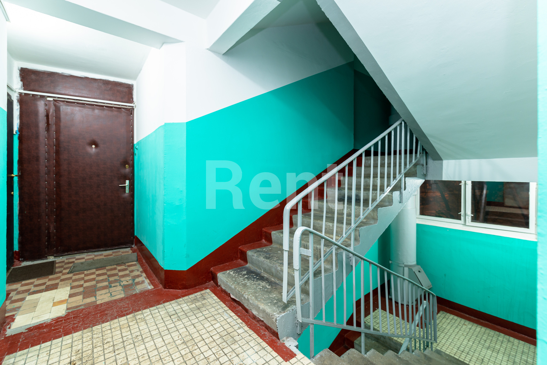 Подъезд в квартире на ул Подольских Курсантов, д 8 к 3