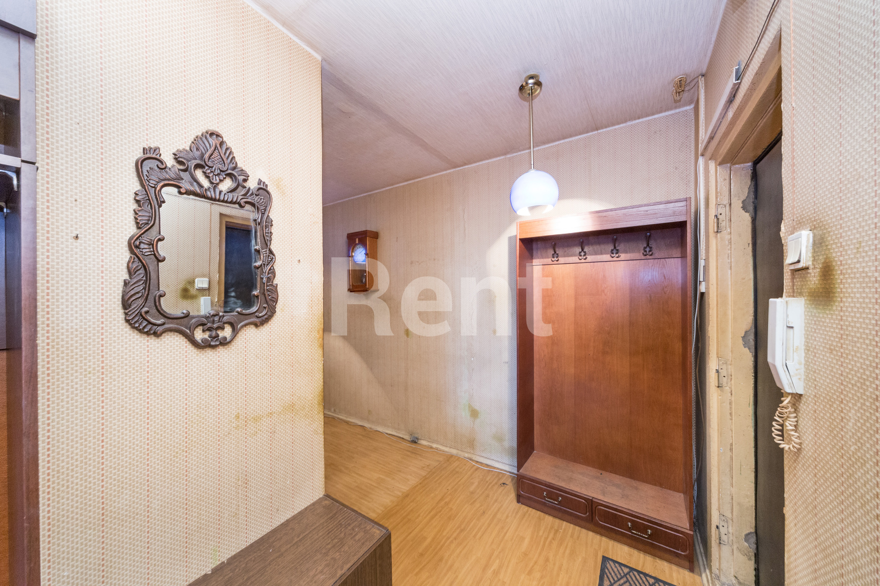 Прихожая в квартире на ул Привольная, д 71 к 1