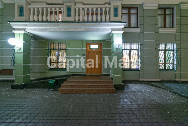 Подъезд в квартире на ул Краснопролетарская, д 7