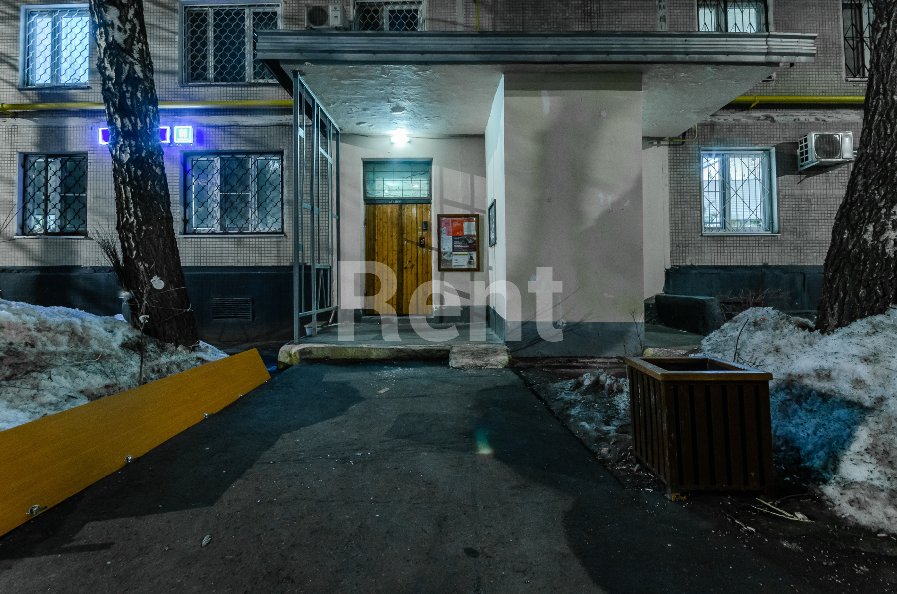 Подъезд в квартире на ул Вешняковская, д 11 к 2