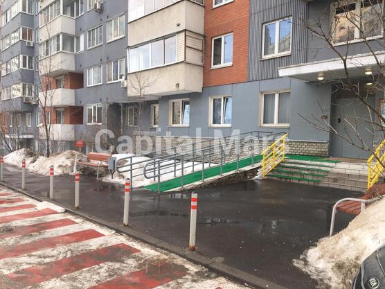 Подъезд в квартире на ул Твардовского, д 4 к 1