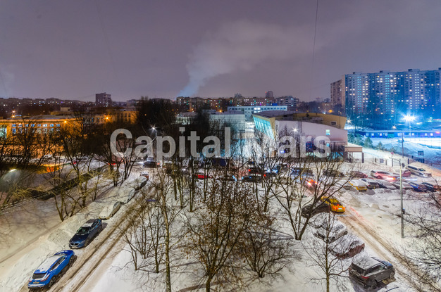 Вид из окна в квартире на ул Молостовых, д 10 к 2