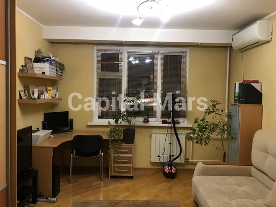 Жилая комната в квартире на ул Марьинский Парк, д 23 к 3