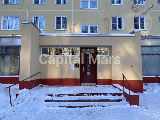 Подъезд в квартире на ул Дубнинская, д 10 к 1